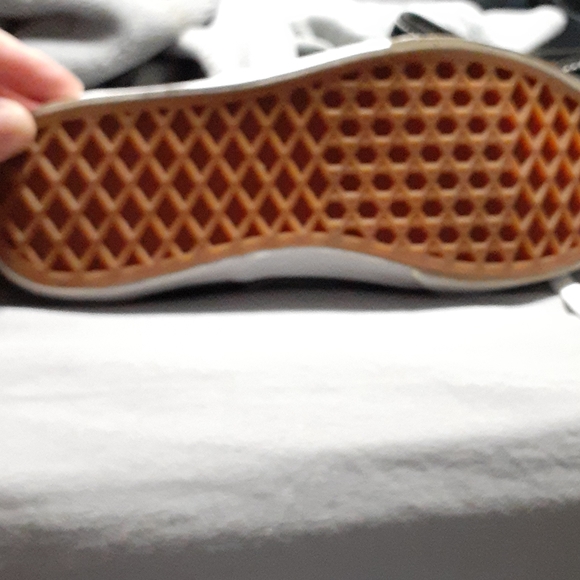 Vans - Picture 2 of 3